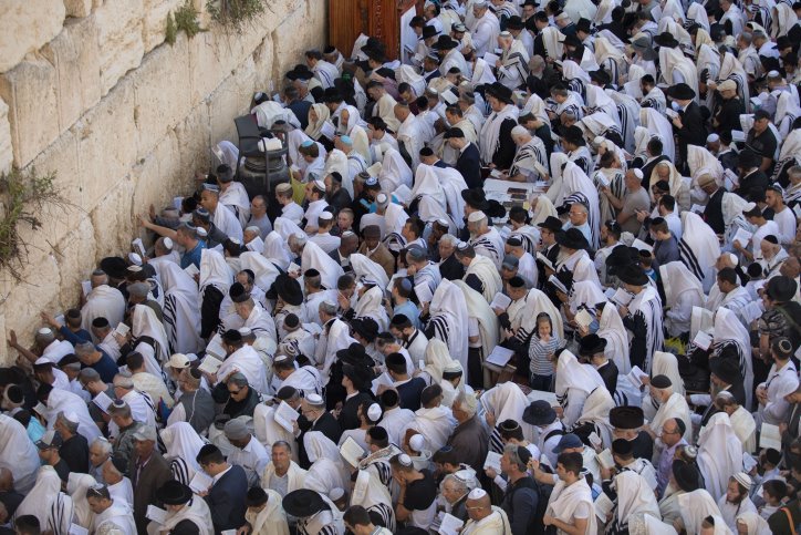 ברכת הכהנים בכותל. הדס פרוש, פלאש 90 ברכת הכהנים בכותל. הדס פרוש, פלאש 90
