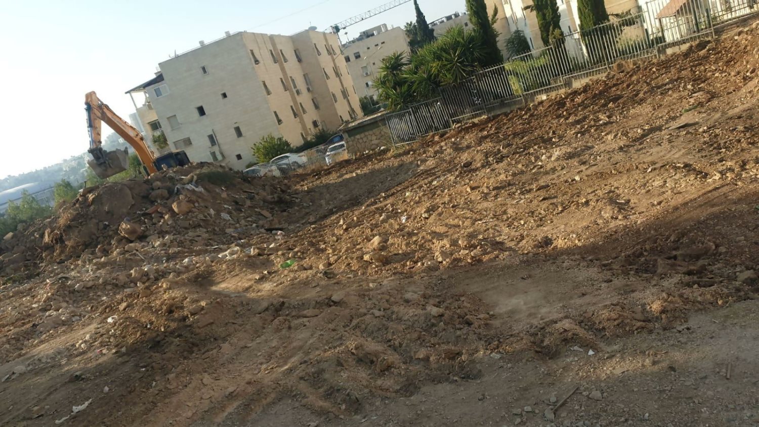 מגרש חניה ברל לוקר באזור פת. צילום: עיריית ירושלים