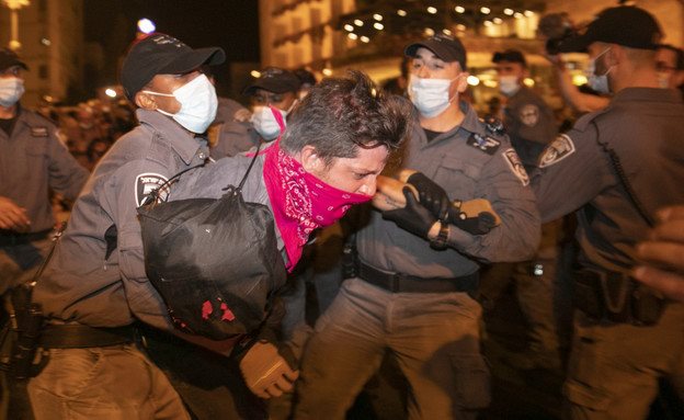 העימותים בהפגנות בירושלים, ארכיון | צילום: אוליביה פיטוסי, פלאש 90 העימותים בהפגנות בירושלים, ארכיון | צילום: אוליביה פיטוסי, פלאש 90
