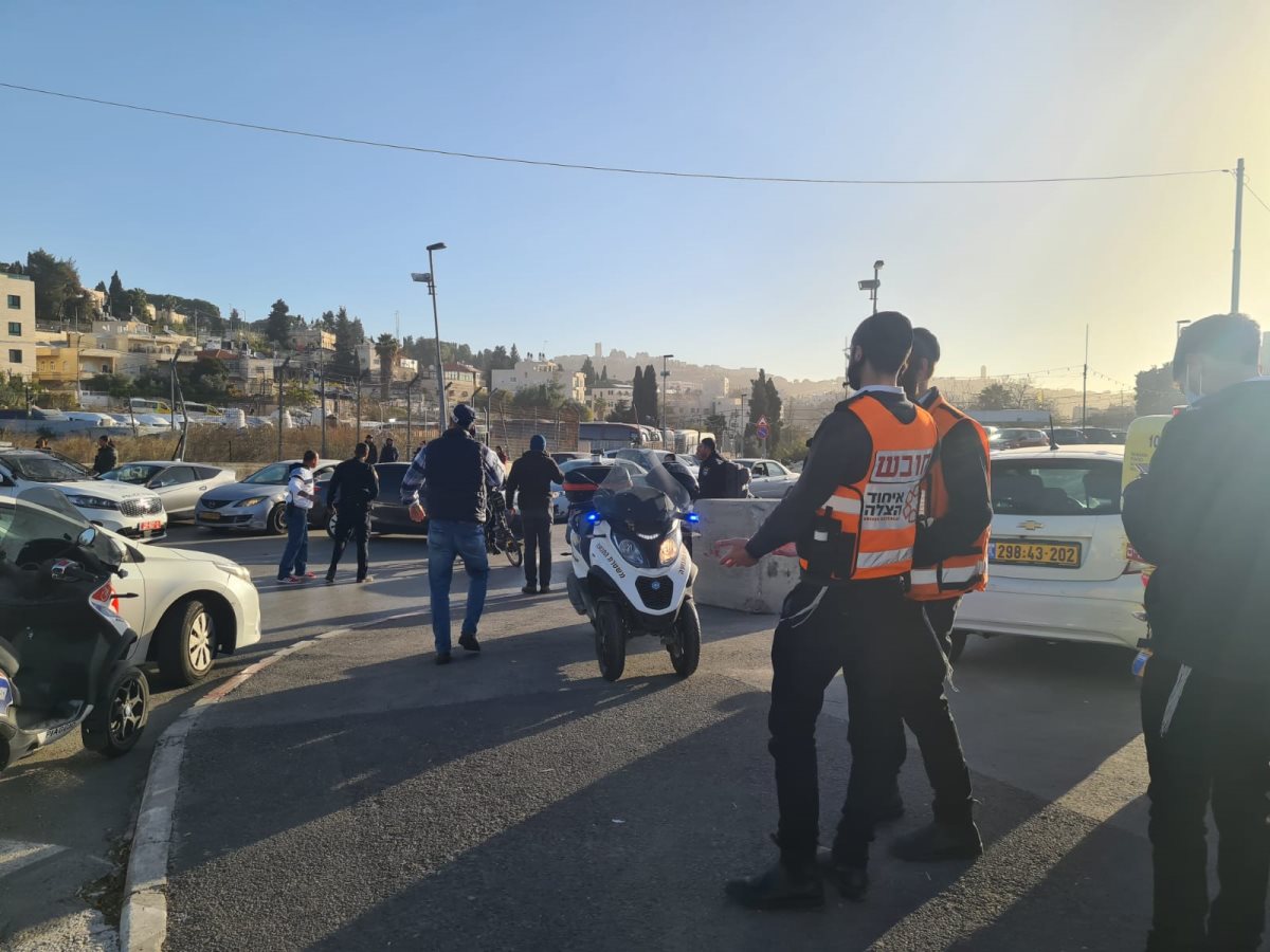 מהזירה בסמוך לקבר שמעון הצדיק - צילום: דוברות איחוד הצלה