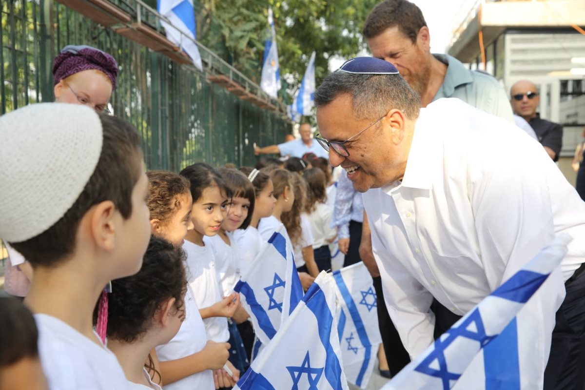 ראש העיר ירושלים, משה ליאון בפתיחת שנה בממ"ד מקור חיים. צילום: דוברות העירייה ראש העיר ירושלים, משה ליאון בפתיחת שנה בממ"ד מקור חיים. צילום: דוברות העירייה