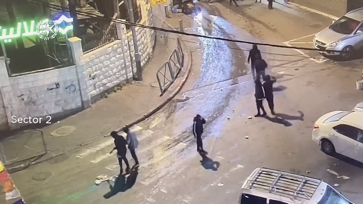 תמונה תוך סרטון התיעוד. דוברות המשטרה תמונה תוך סרטון התיעוד. דוברות המשטרה