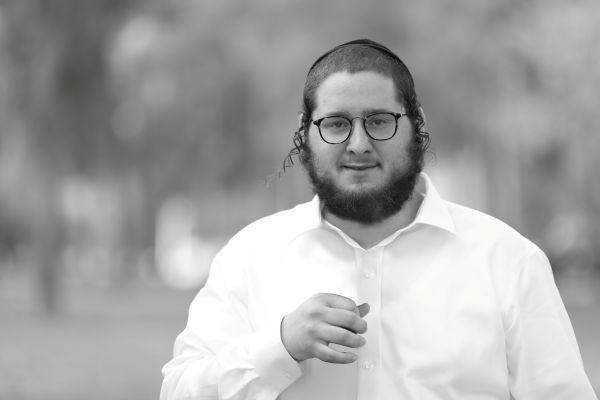יחצ
