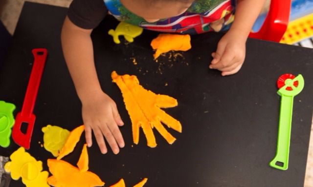 קרדיט - אדנמ-אדם 