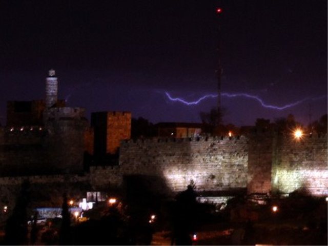 פלאש 90