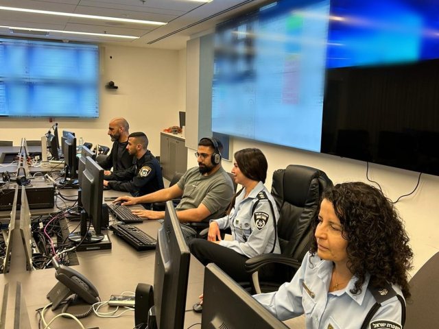 חמ״ל תודעה מחוז ירושלים.  קרדיט צילום: דוברות המשטרה.