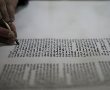 ספרי תורה עתיקים ששרדו בתפוצות ינציחו את זכר לוחמי צה"ל