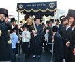 שישו ושמחו בשמחת תורה: הכנסת ספר תורה ל'מאורי אור'