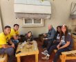  בני נוער ממכינת מיתרים שיפצו וחידשו בתים של שורדי שואה בעוטף עזה בעזרתם של יהודי בריטניה דרך ארגון JNF-UK