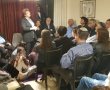 זיכרון בסלון: עם ניצולת השואה אסתר שלזינגר 