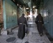 "שקץ תשקצנו". שני בחורי ישיבה ירקו לעבר כנסיה ונעצרו