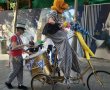 כשהרכבת נעצרת - במרכז העיר ירושלים "יורדים מהפסים"
