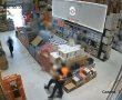תיעוד מצמרר: מארב וניסיון רצח של עובד חנות בבאר שבע על רקע סכסוך משפחות