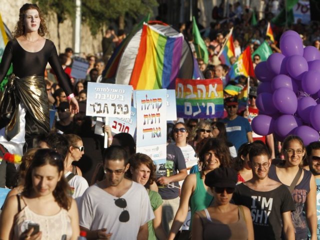 תמונות ממהלך המצעד הערב
