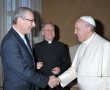 נשיא האוניברסיטה העברית נפגש עם האפיפיור 
