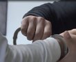 סחיטה באיומים : משטרת ישראל עצרה חשודים בסחיטה וירי לבית במושב שדה עוזיהו