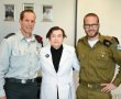פרח לניצול: מחווה מרגשת לניצולת שואה תושבת העיר