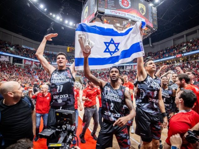  הפועל ירושלים מנצחת ומעפילה לפיינל פור (צילום אורן בן חקון/פלאש90)