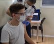 נהנים ומתחסנים: מד"א תציב קרוואן חיסונים למטיילים ביער שוקדה 