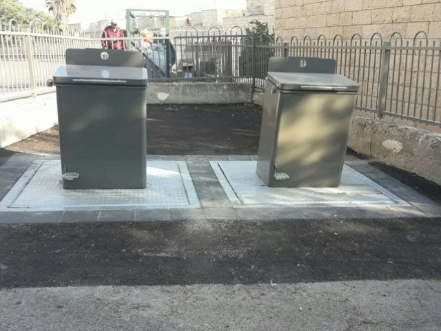 פחים מוטמנים (צילום: באדיבות אגף התברואה