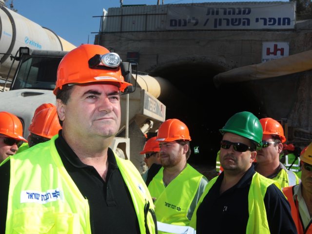 שר התחבורה ישראל כץ בסיור באתר העבודות