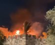 להבות בעיר העתיקה: אש פרצה סמוך לשער שכם | צפו