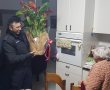 השוטרים הפתיעו את יוליה, ניצולת שואה, ביום הולדתה ה - 88