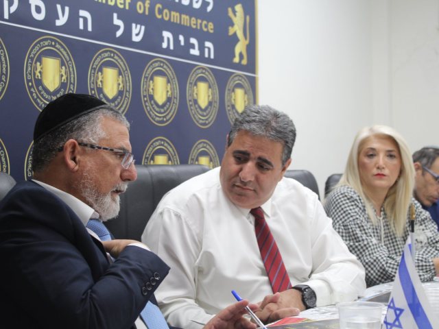 יחצ